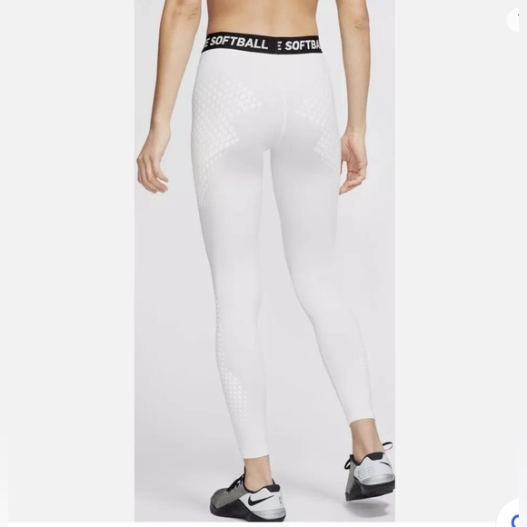 NWOT Nike Women’s Dri-Fit Vapor Softball Slider White Tights Medium - Picture 2 of 6